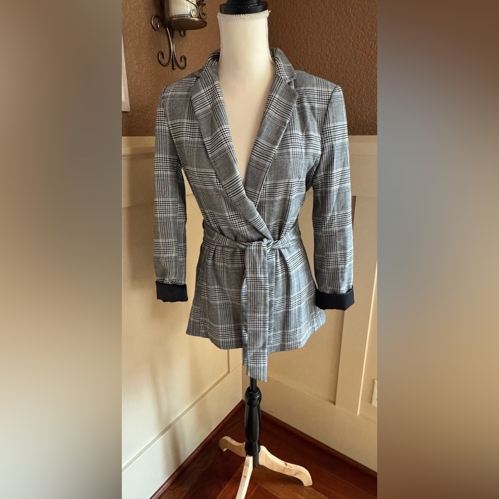 H&M Black and White Checkered Blazer